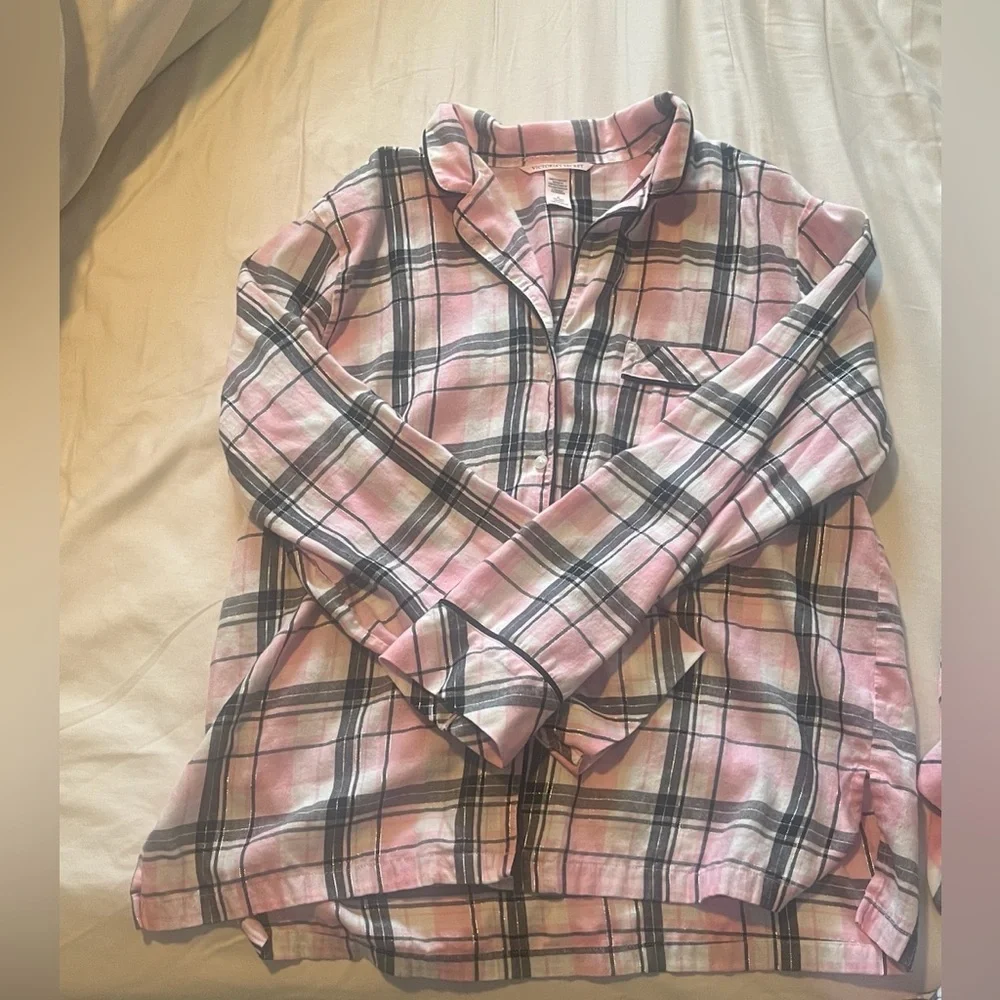 Victoria’s Secret Flannel Long Pajama Set - Picture 6 of 9